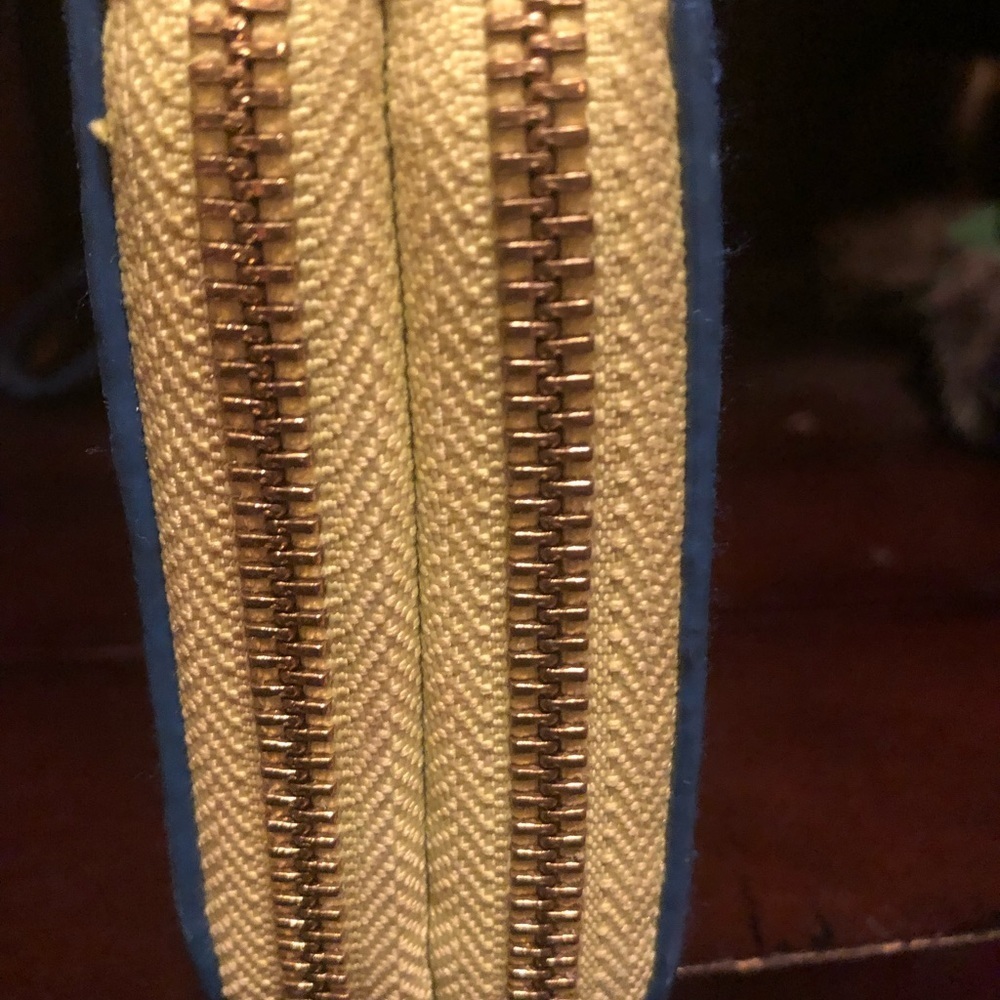 Indigo Blue Wristlet - Picture 7 of 9